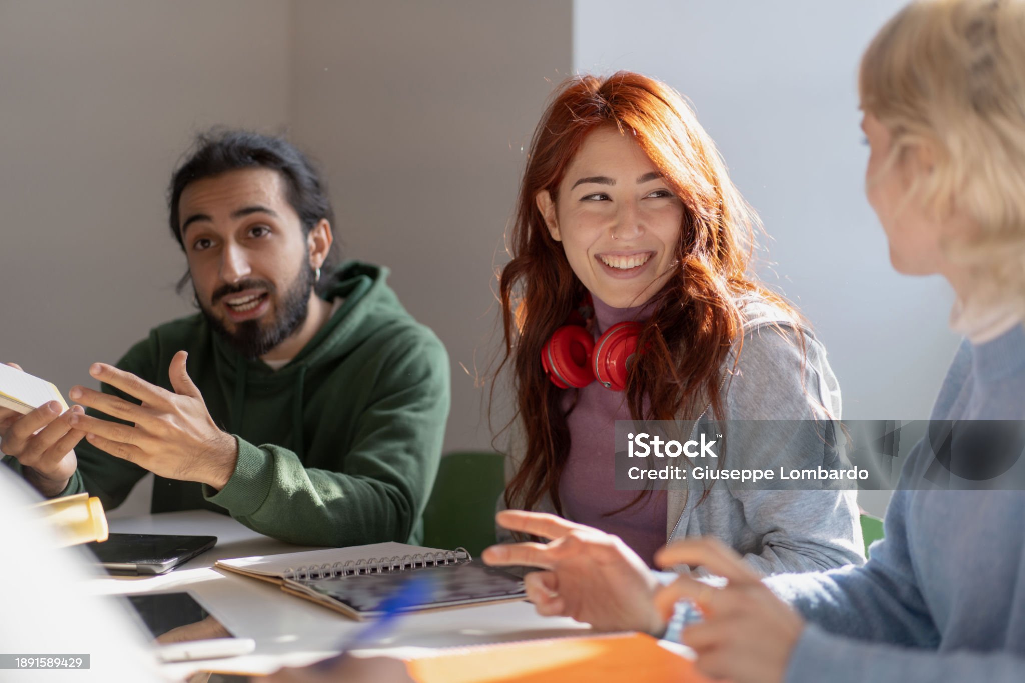 istockphoto-1891589429-2048x2048